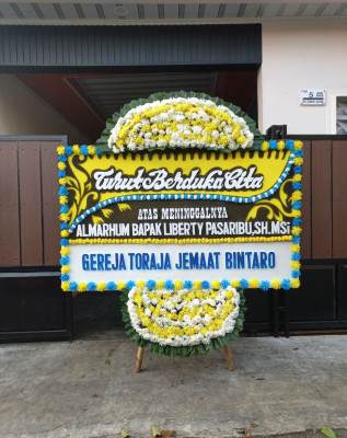 Papan Bunga Duka di Siloting